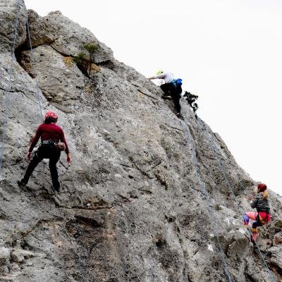 Climbing Acharneis1