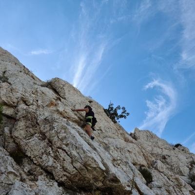 Climbing Ymittos3