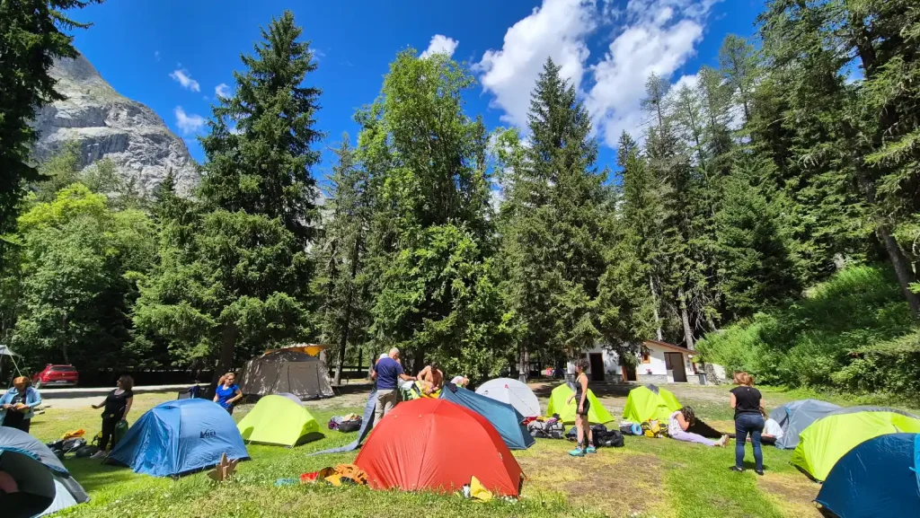 backpackongreece-image-tour-du-mont-blanc-vol3-courmayeur-camping-1