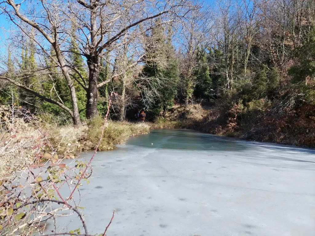 backpackongreece-image-karyes-2026-01