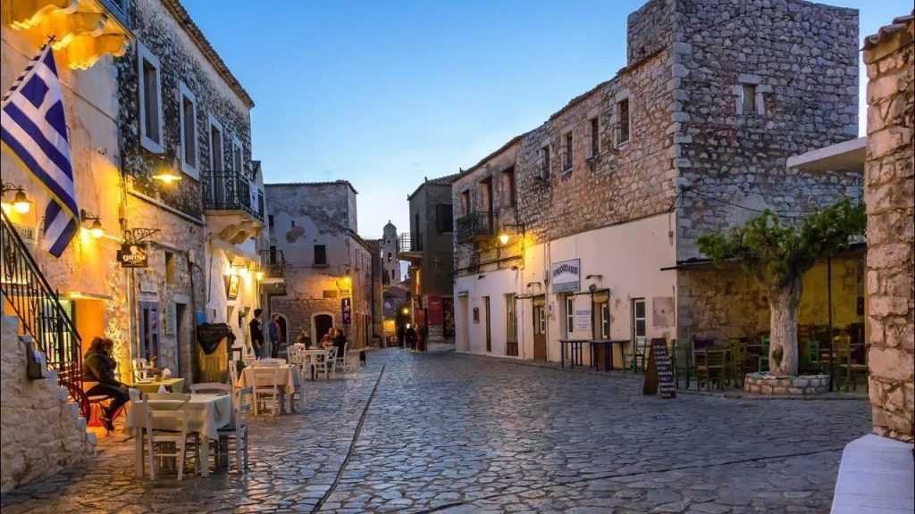 backpackongreece-image-mani-tainaro-vatheia-areopoli-2026-02