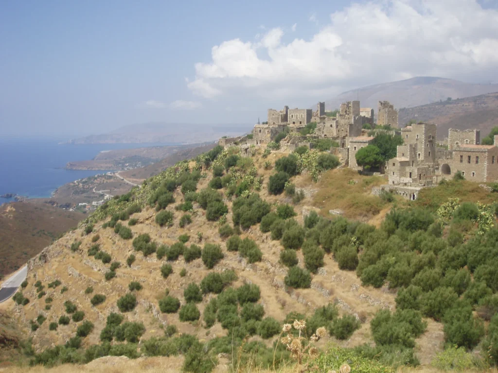 backpackongreece-image-mani-tainaro-vatheia-areopoli-2026-12