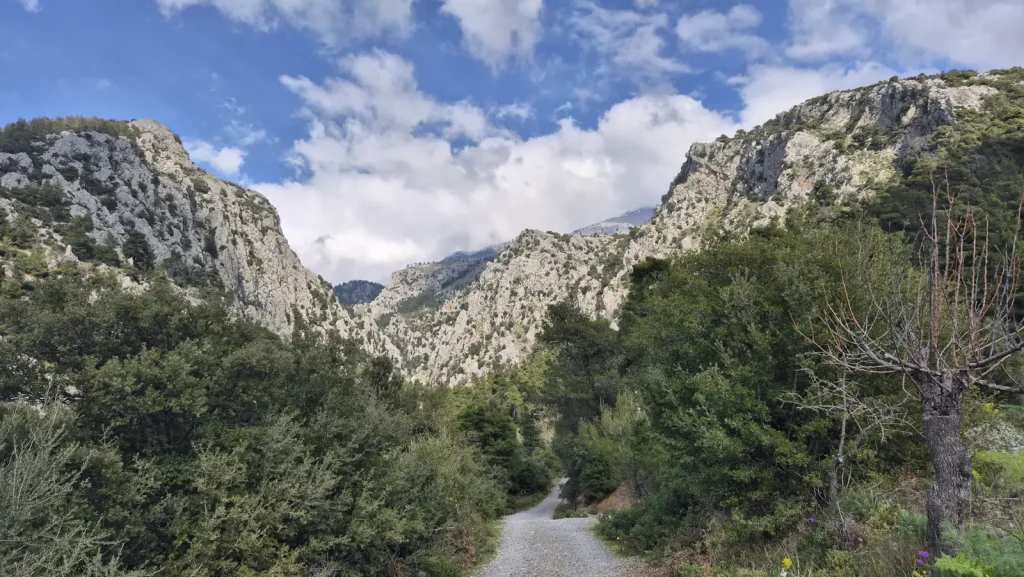 backpackongreece-image-faraggi-agalis-2026-12