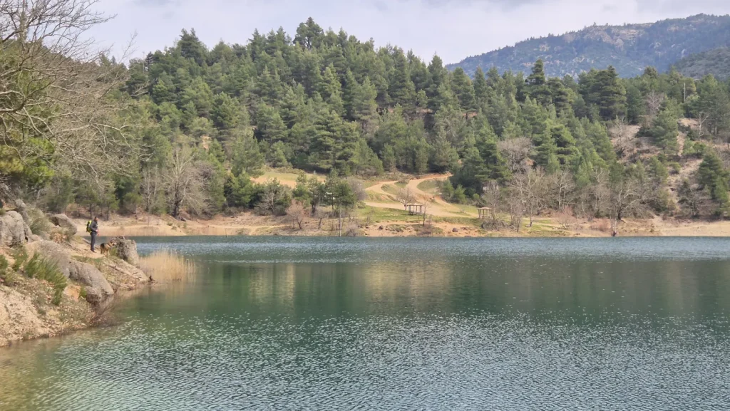 backpackongreece-image-peristera-limni-tsivlou-2026-09