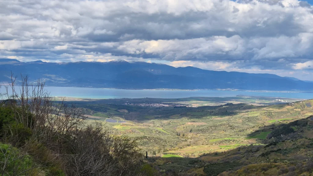 backpackongreece-image-to-monopati-tou-nerou-kallidromo-2026-09