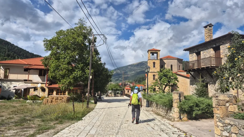 backpackongreece-image-pezoporia-zarouchla-2026-05
