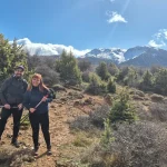 Όταν η διαδρομή γίνεται χαμόγελο. Χαμόγελα της ομάδας στο μονοπάτι με φόντο τη Ζήρεια